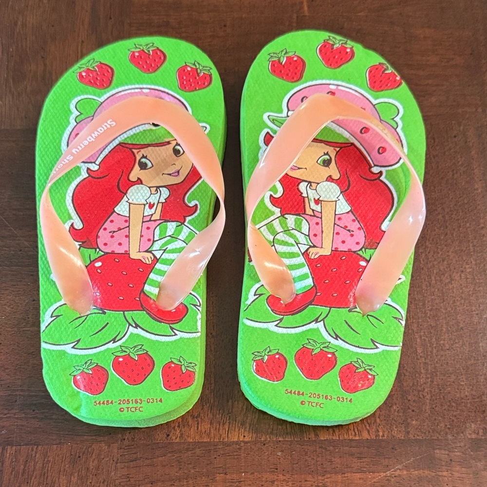 Strawberry Shortcake Girls  Flip Flop Sandals Thongs Green Pink Shoes